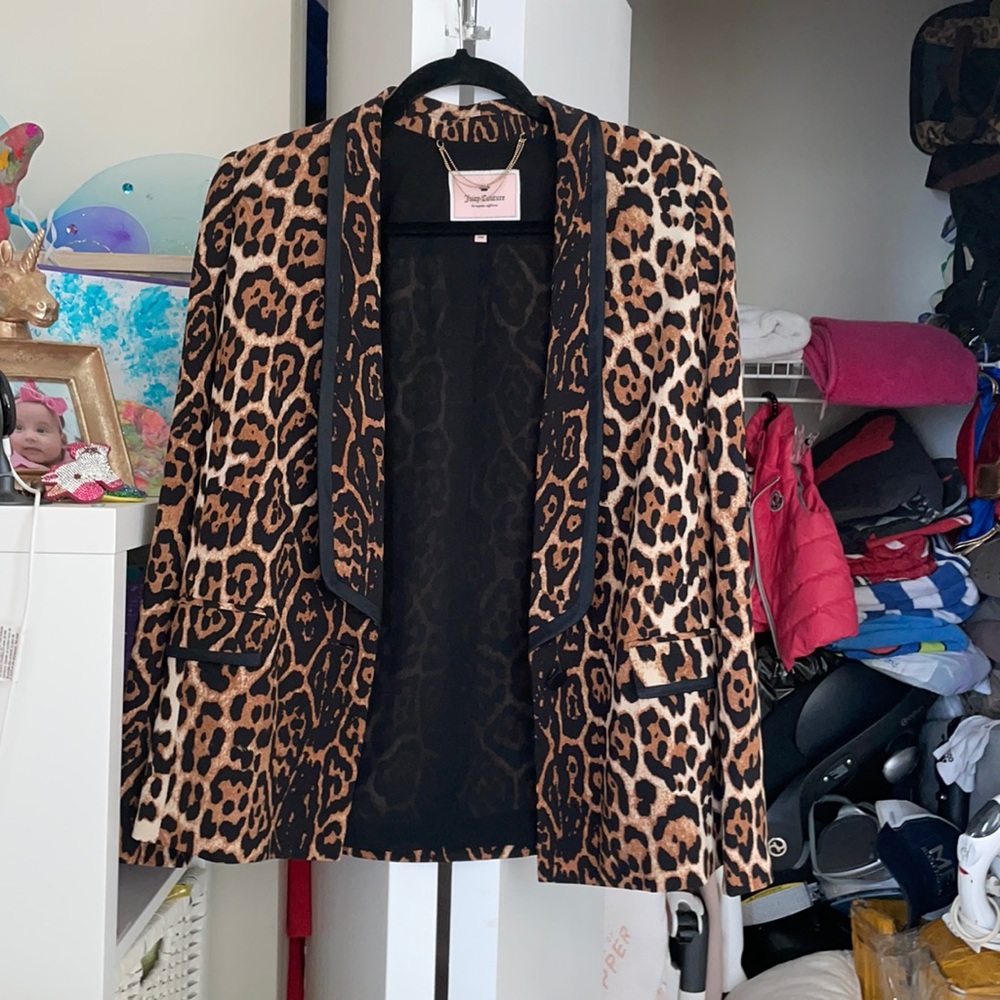 Leopard blazer